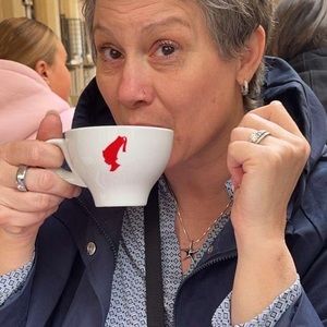 Meet your Posher, Sandra